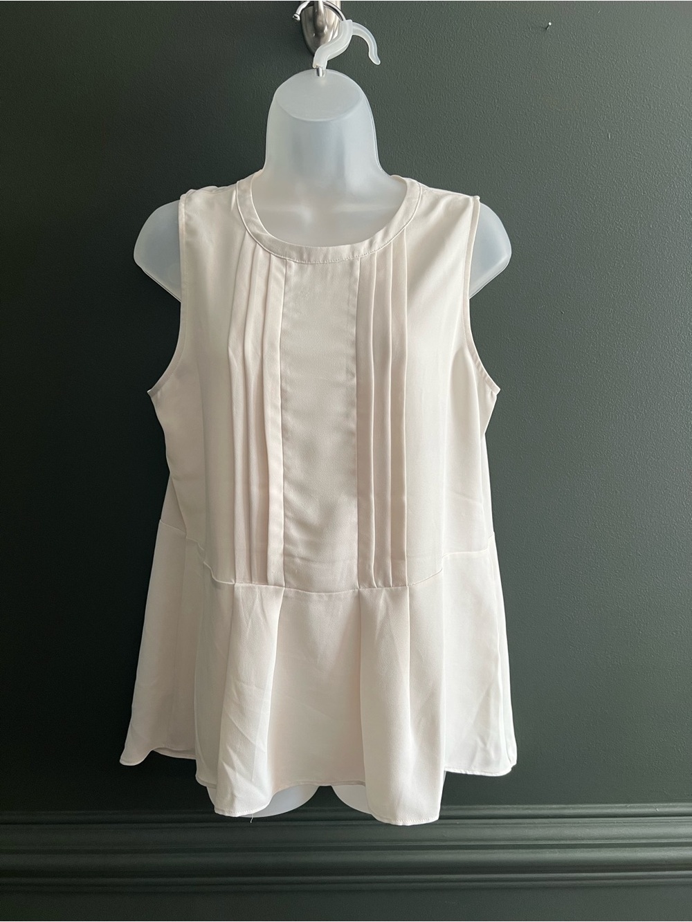 Ann Taylor Sleeveless Pintuck Peplum Top - Cream